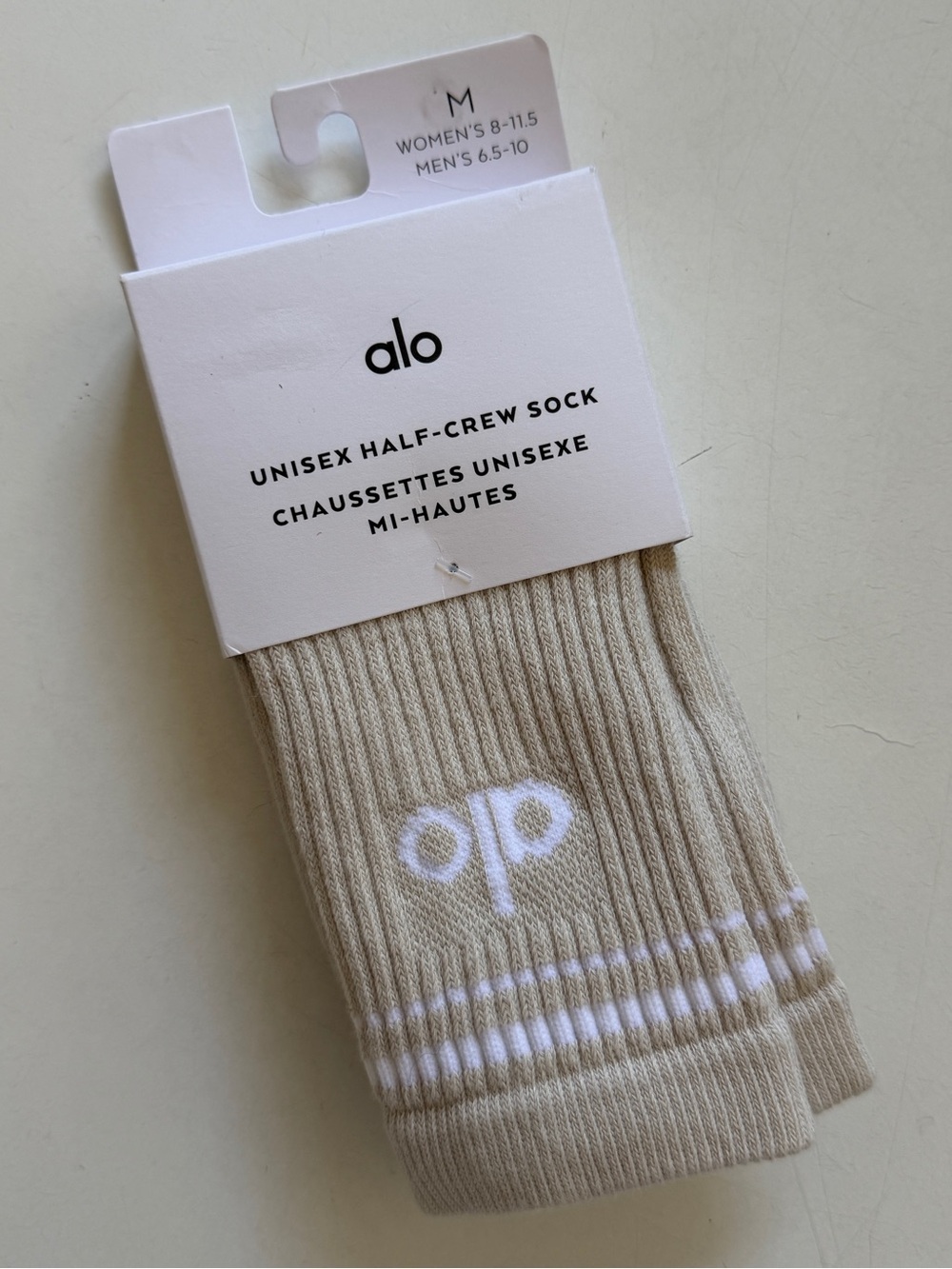 ALO *NWT* Unisex Half-Crew Throwback Sock - Medium